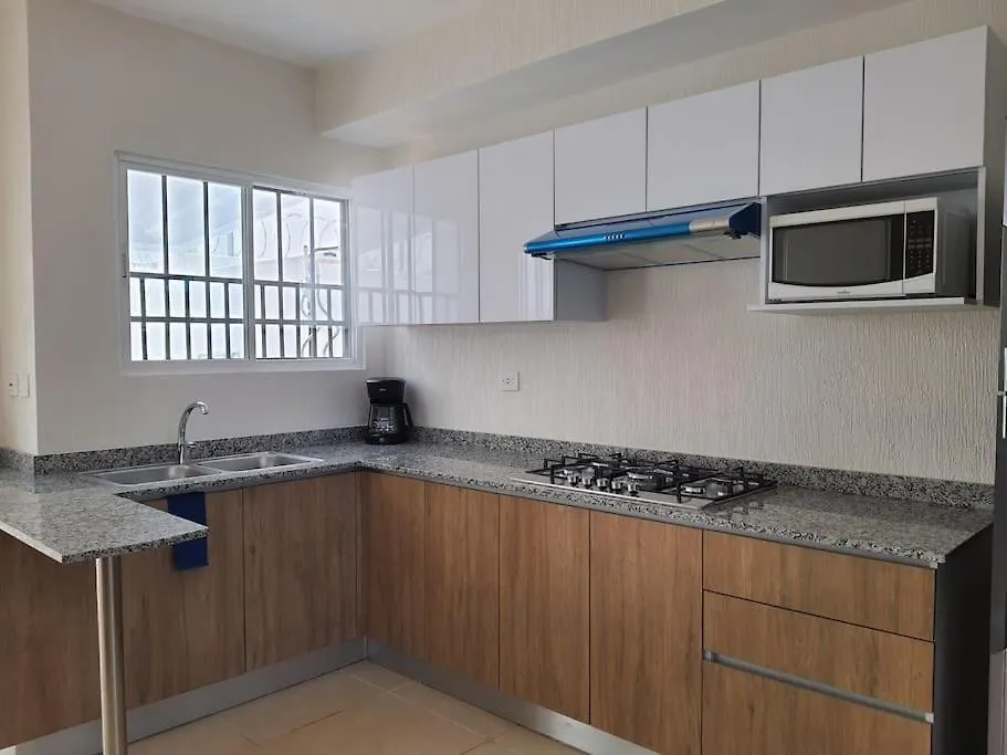 Casa Triplexa: Spacious 3-Bedroom Villa with Pool Playa del Carmen
